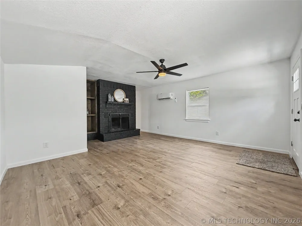 226 E Cedar Street Stilwell, OK 74960