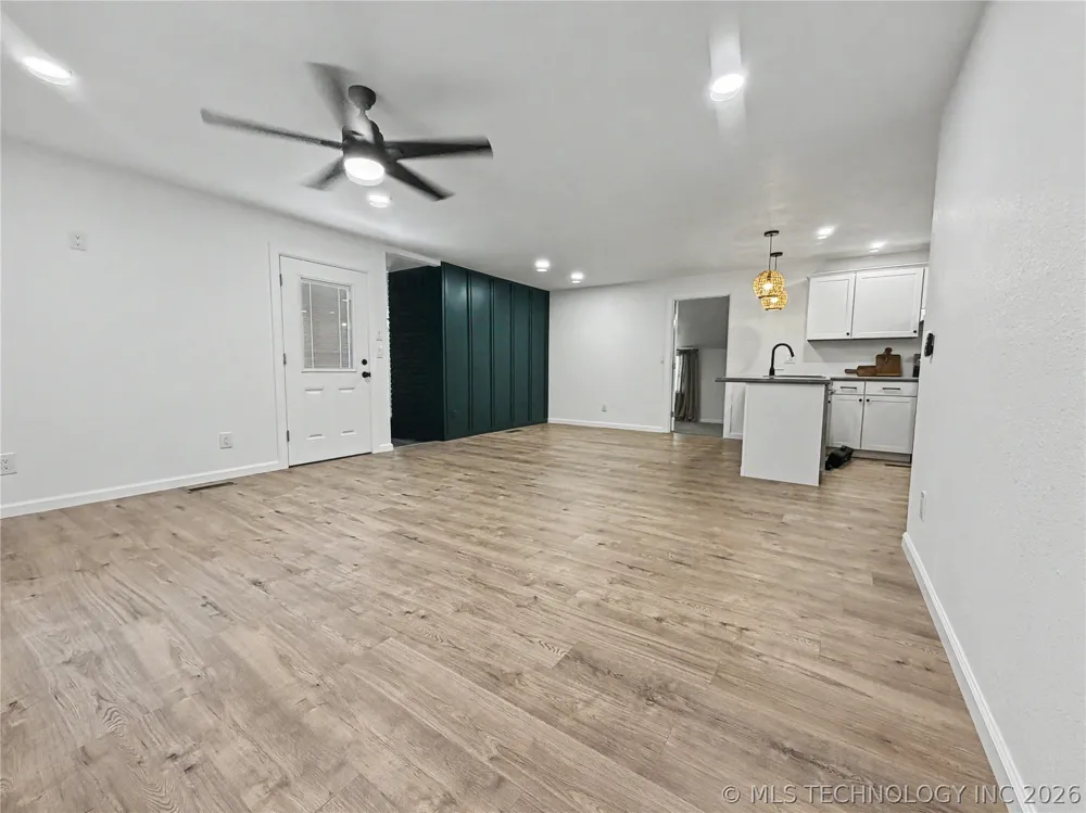 226 E Cedar Street Stilwell, OK 74960