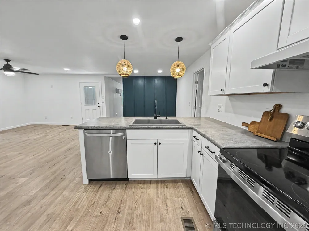 226 E Cedar Street Stilwell, OK 74960