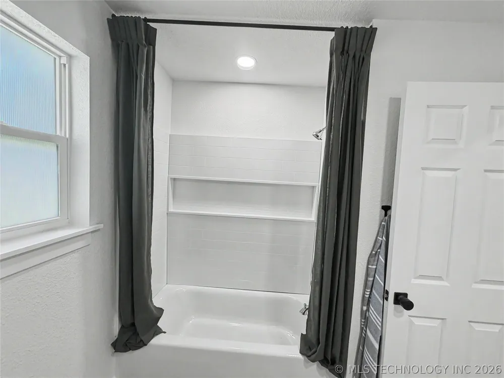 226 E Cedar Street Stilwell, OK 74960