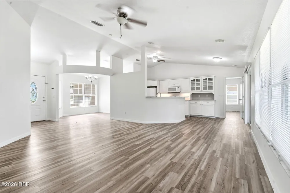 3128 Mango Tree Drive Edgewater, FL 32141