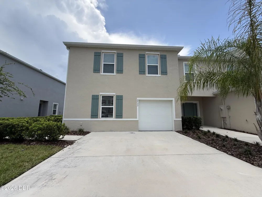 2733 Silver Canoe Drive Edgewater, FL 32141