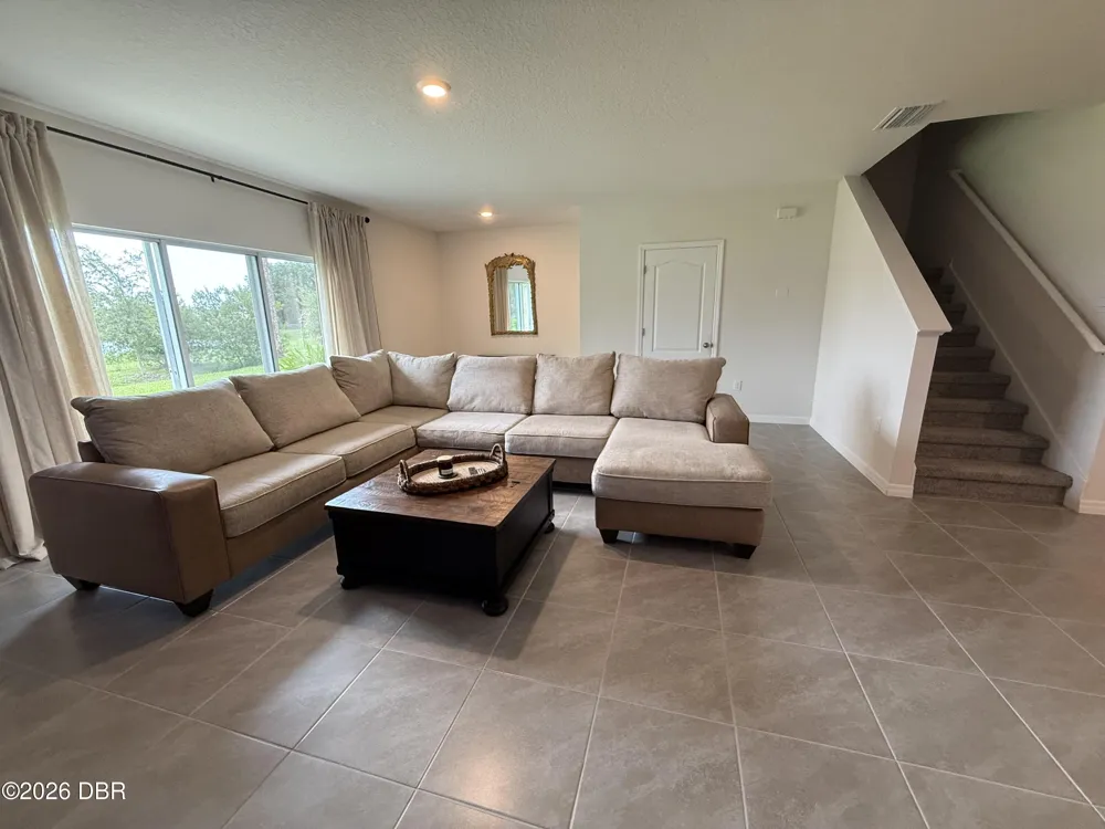 2733 Silver Canoe Drive Edgewater, FL 32141