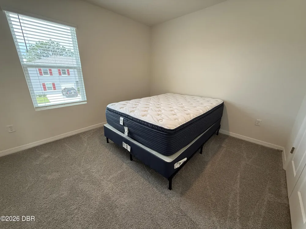 2733 Silver Canoe Drive Edgewater, FL 32141