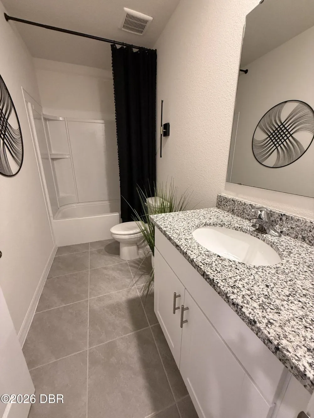 2733 Silver Canoe Drive Edgewater, FL 32141
