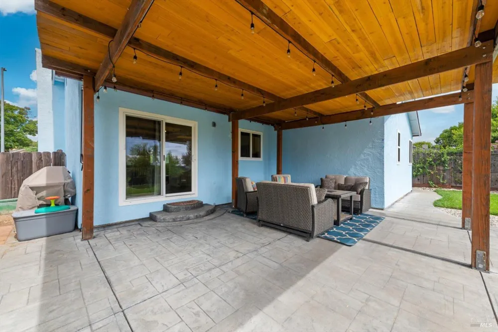 453 Shannon Drive Vacaville, CA 95688