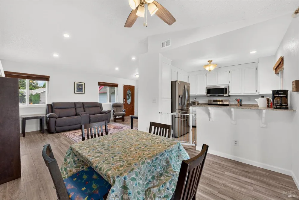 453 Shannon Drive Vacaville, CA 95688