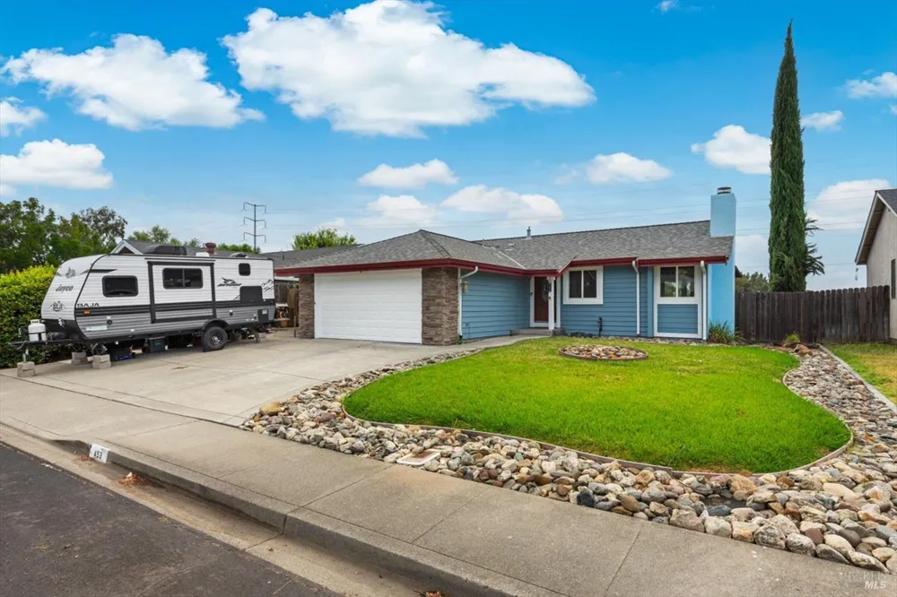 453 Shannon Drive Vacaville, CA 95688