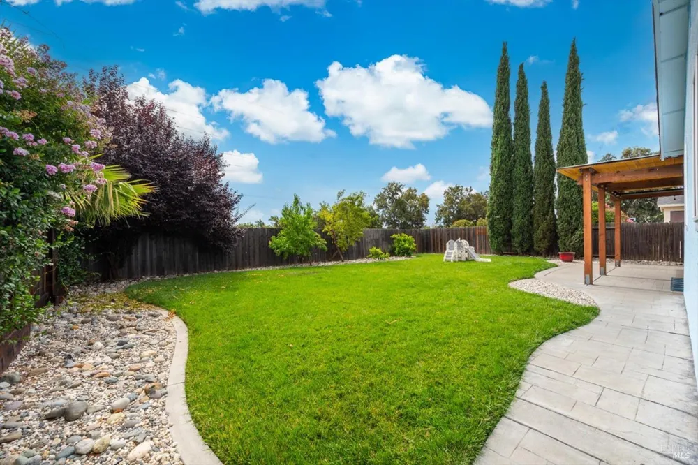 453 Shannon Drive Vacaville, CA 95688