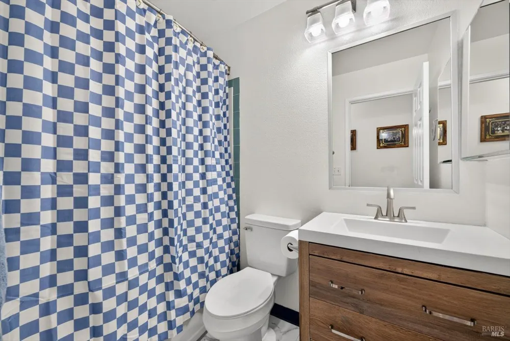 453 Shannon Drive Vacaville, CA 95688