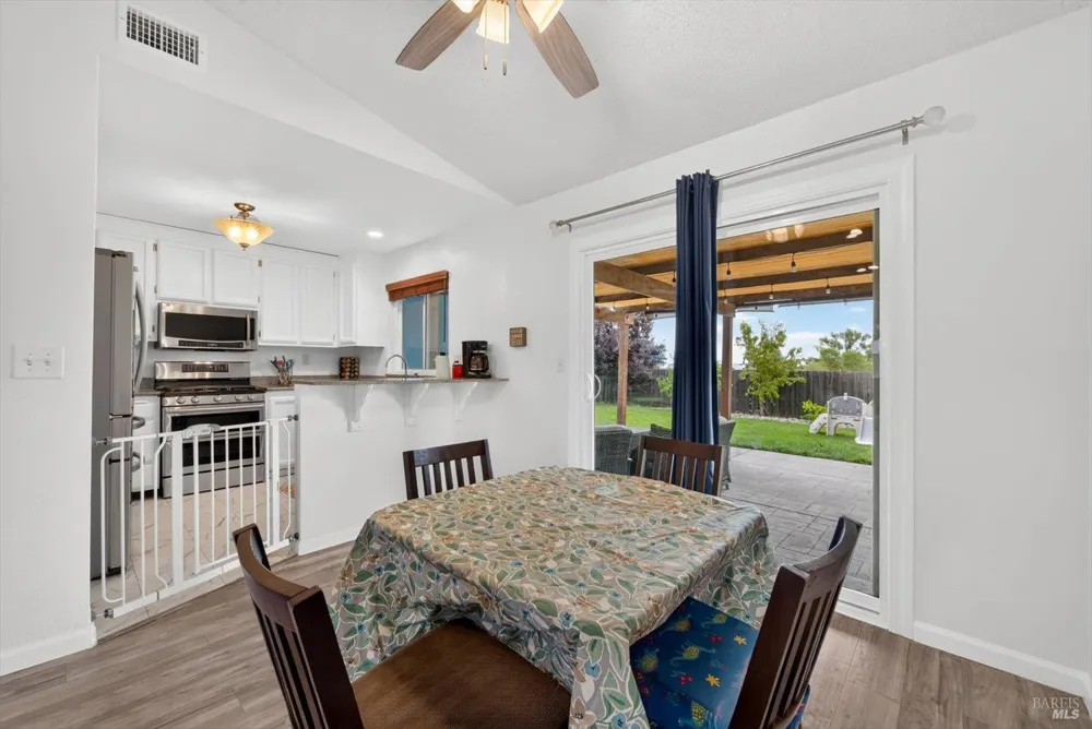 453 Shannon Drive Vacaville, CA 95688