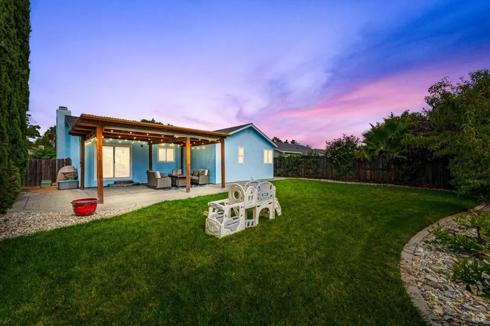 453 Shannon Drive Vacaville, CA 95688