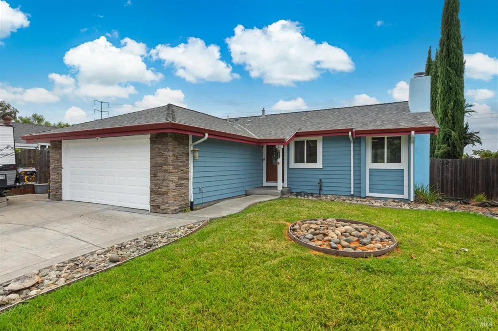 453 Shannon Drive Vacaville, CA 95688
