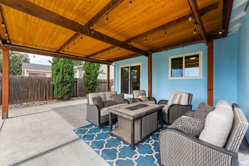 453 Shannon Drive Vacaville, CA 95688