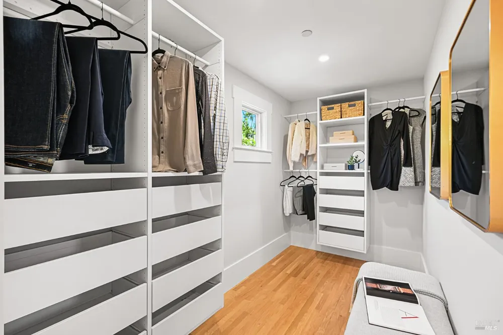 220 Laurel Avenue San Anselmo, CA 94960