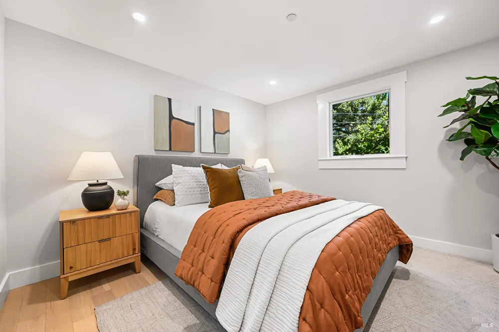 220 Laurel Avenue San Anselmo, CA 94960