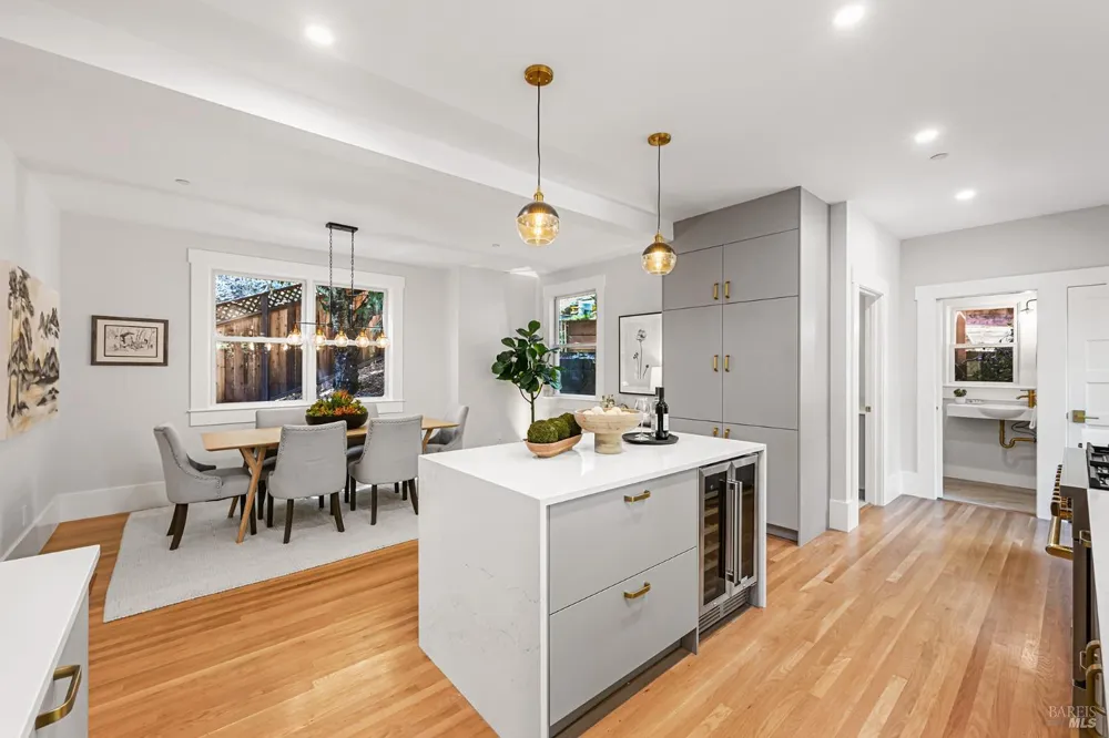 220 Laurel Avenue San Anselmo, CA 94960