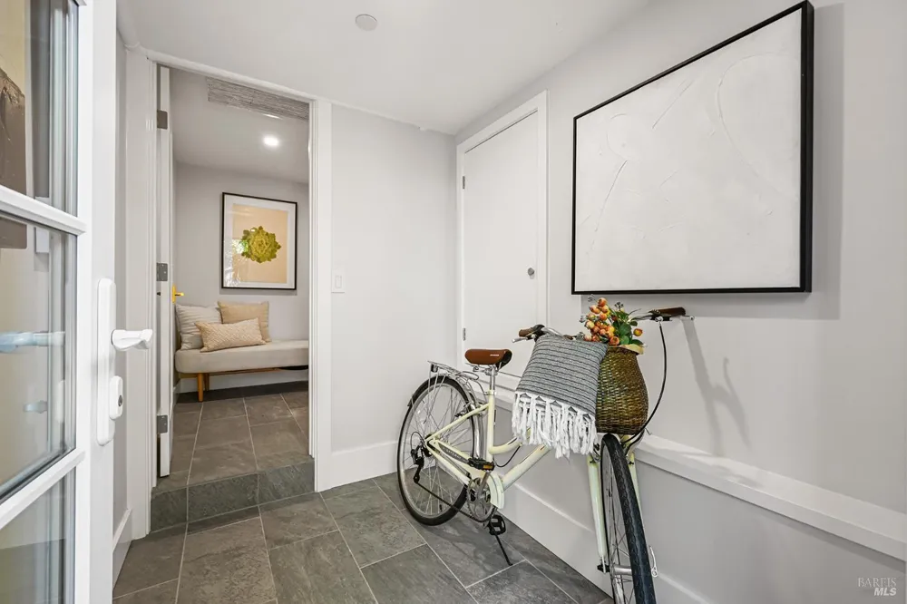 220 Laurel Avenue San Anselmo, CA 94960