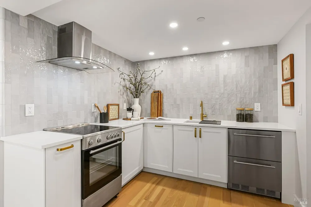 220 Laurel Avenue San Anselmo, CA 94960