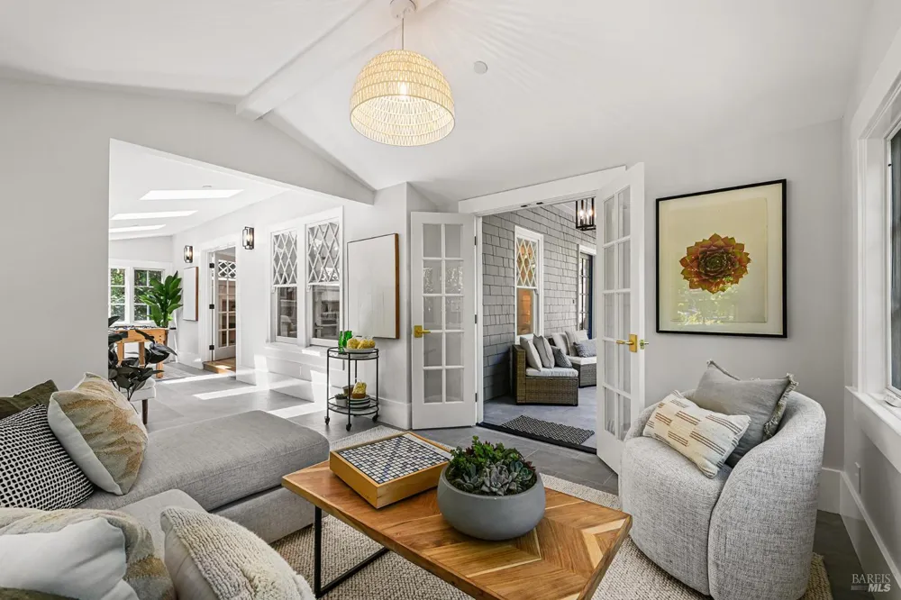 220 Laurel Avenue San Anselmo, CA 94960