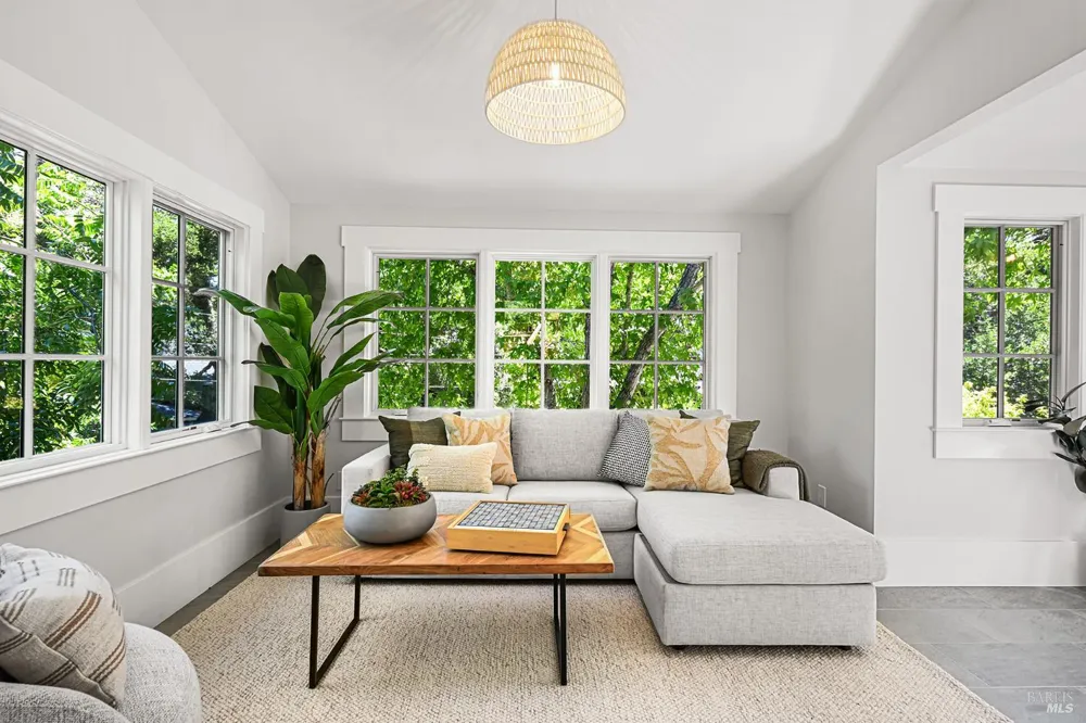 220 Laurel Avenue San Anselmo, CA 94960