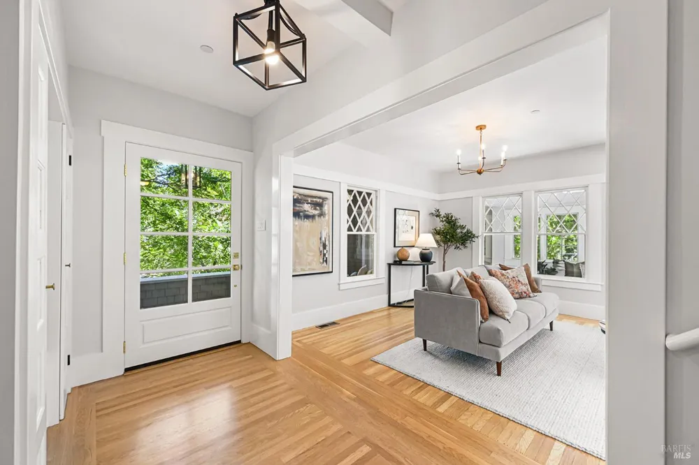220 Laurel Avenue San Anselmo, CA 94960