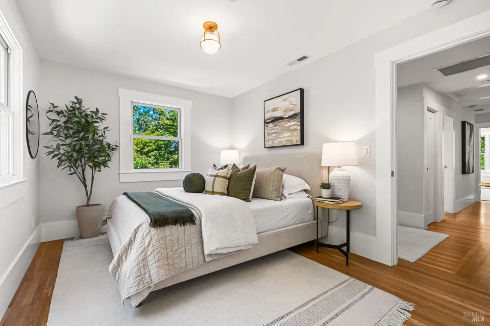 220 Laurel Avenue San Anselmo, CA 94960
