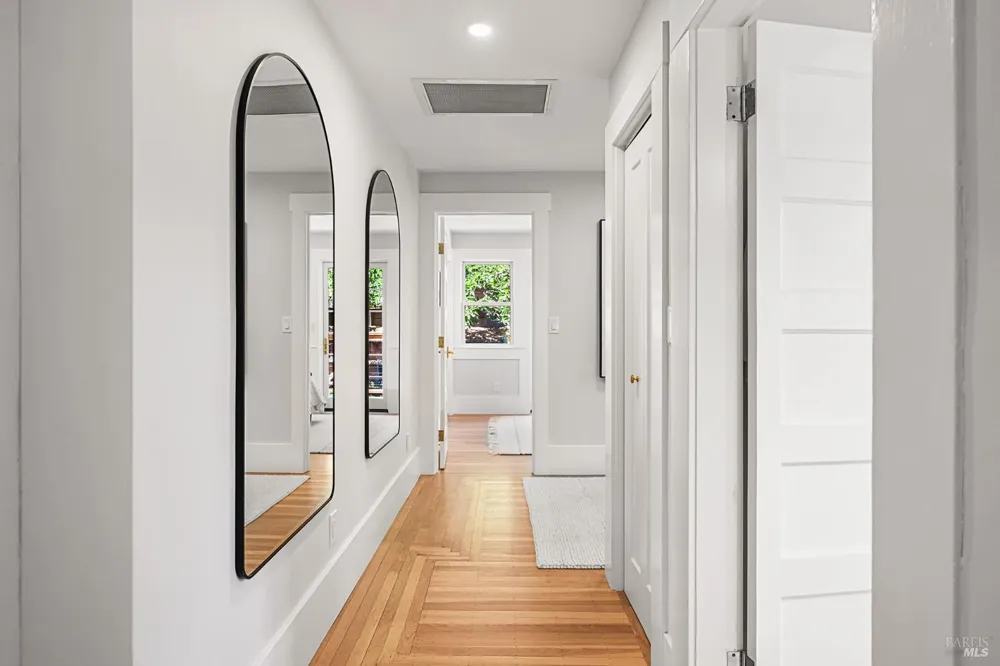220 Laurel Avenue San Anselmo, CA 94960