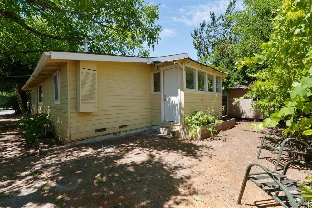 1406 Myrtle Street Calistoga, CA 94515