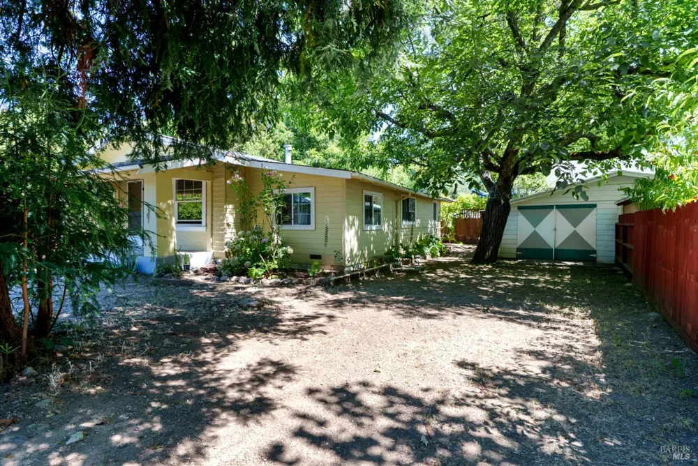 1406 Myrtle Street Calistoga, CA 94515