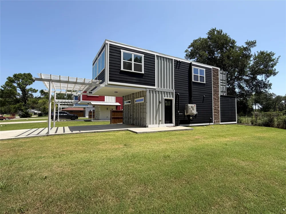 1232 Kennie Drive Commerce, TX 75428