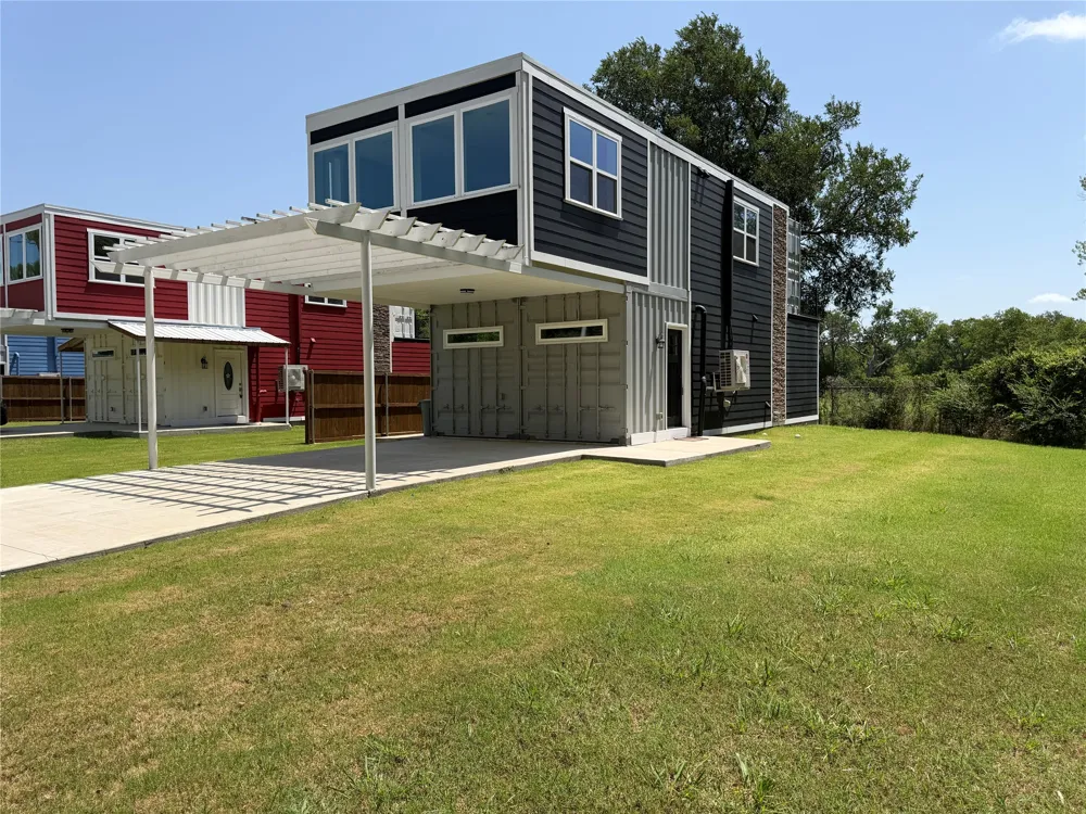 1232 Kennie Drive Commerce, TX 75428