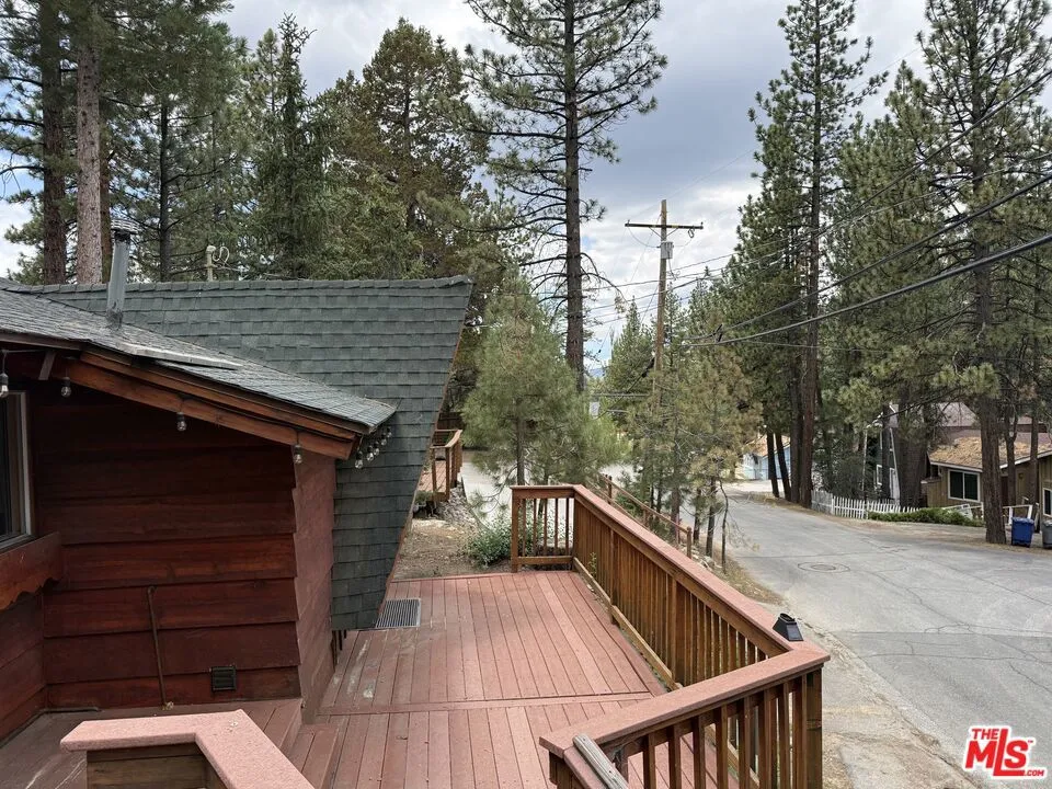 42995 Sunset Drive Big Bear, CA 92315