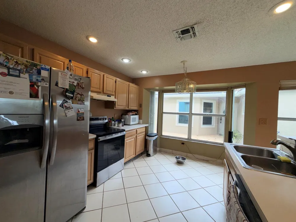 8870 Woodside Court Davie, FL 33328