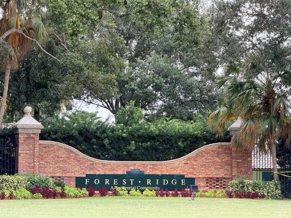 8870 Woodside Court Davie, FL 33328
