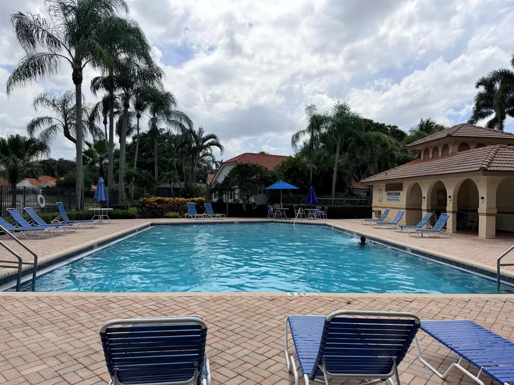 8870 Woodside Court Davie, FL 33328