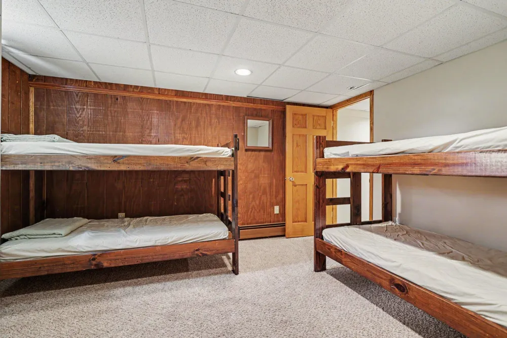 58881 Yeatter Road Colon, MI 49040