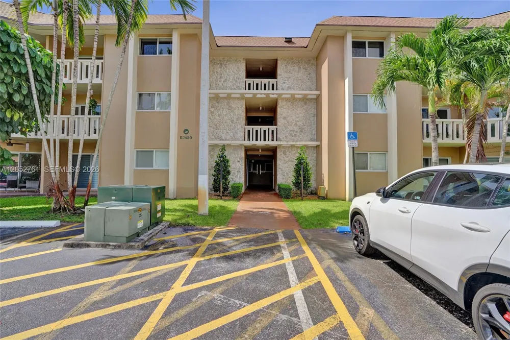 7430 Miami Lakes Dr #E107 Miami Lakes, FL 33014