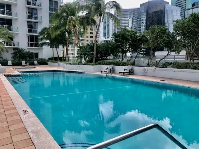 1060 Brickell Ave #1507 Miami, FL 33131
