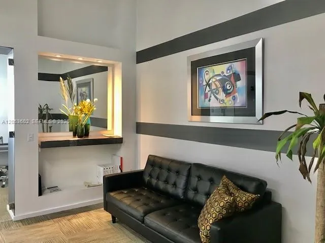 1060 Brickell Ave #1507 Miami, FL 33131