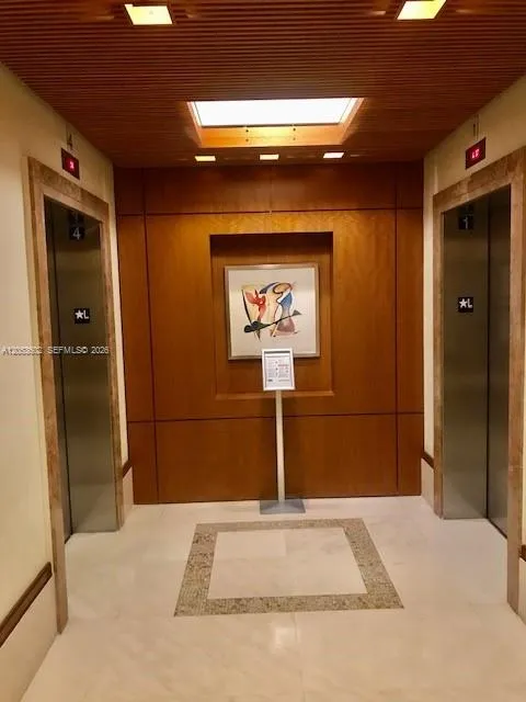 1060 Brickell Ave #1507 Miami, FL 33131