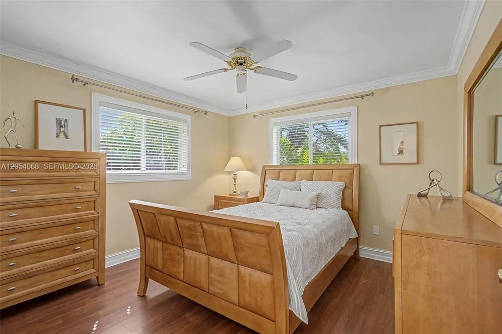 14975 SW 89th Ave Palmetto Bay, FL 33176