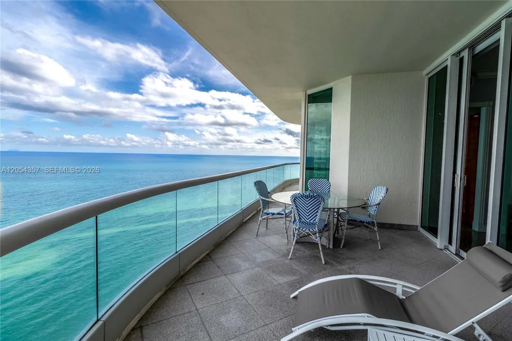 16051 Collins Ave #2402 Sunny Isles Beach, FL 33160