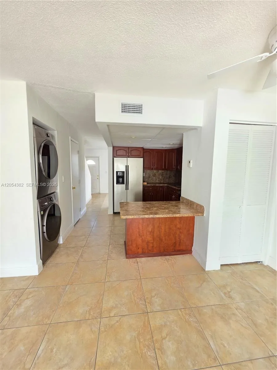 10972 SW 4th St #J2 Sweetwater, FL 33174