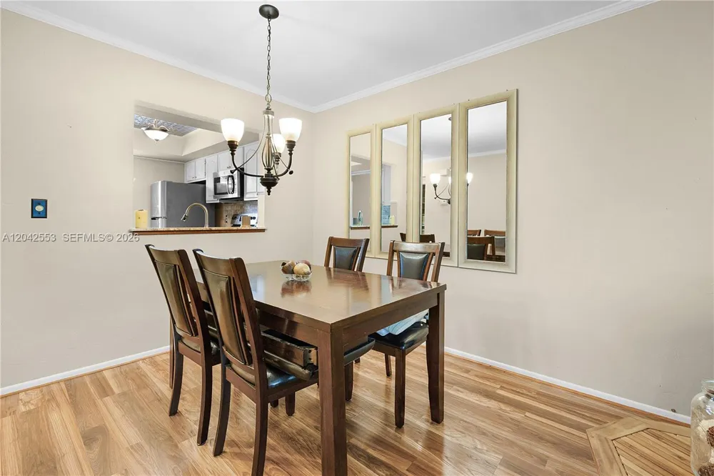 1001 Pine Isle Ln #1001 Naples, FL 34112