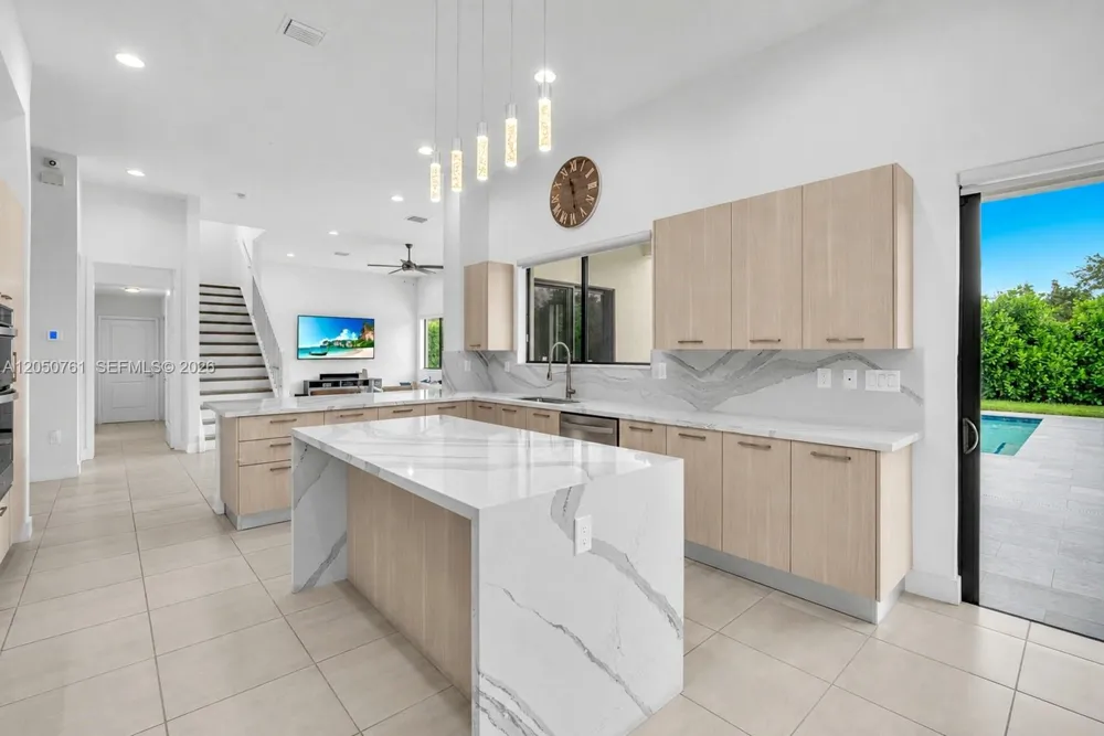 10702 SW 53rd St Cooper City, FL 33328