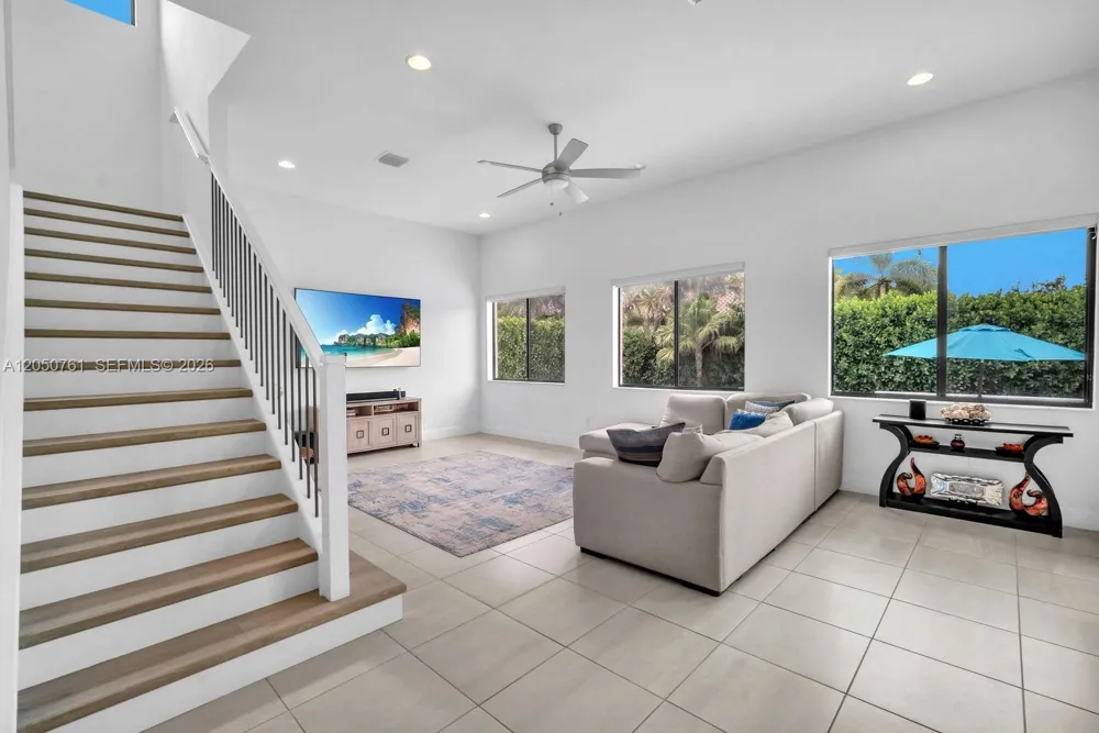 10702 SW 53rd St Cooper City, FL 33328