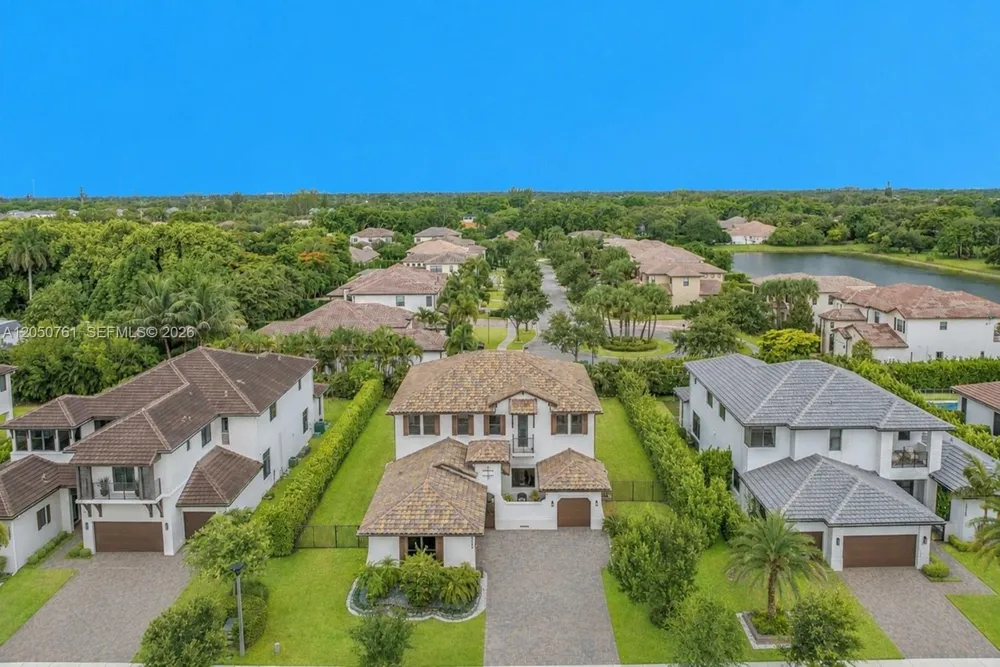 10702 SW 53rd St Cooper City, FL 33328