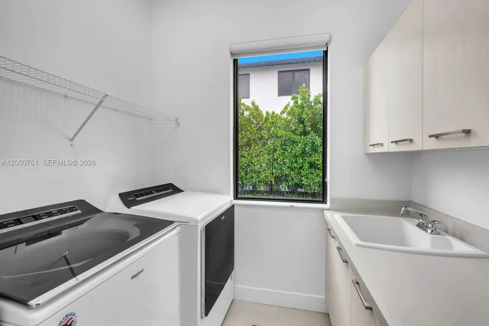 10702 SW 53rd St Cooper City, FL 33328