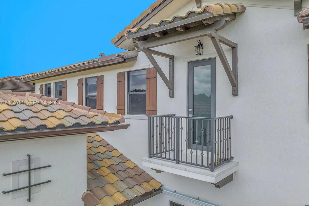 10702 SW 53rd St Cooper City, FL 33328